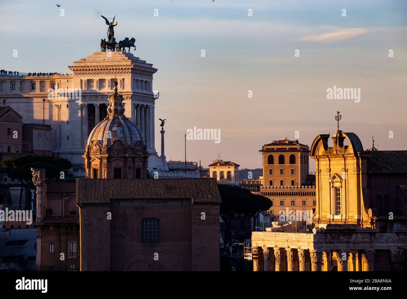 Vogelperspektive auf Roms historische Gebäude Stockfoto