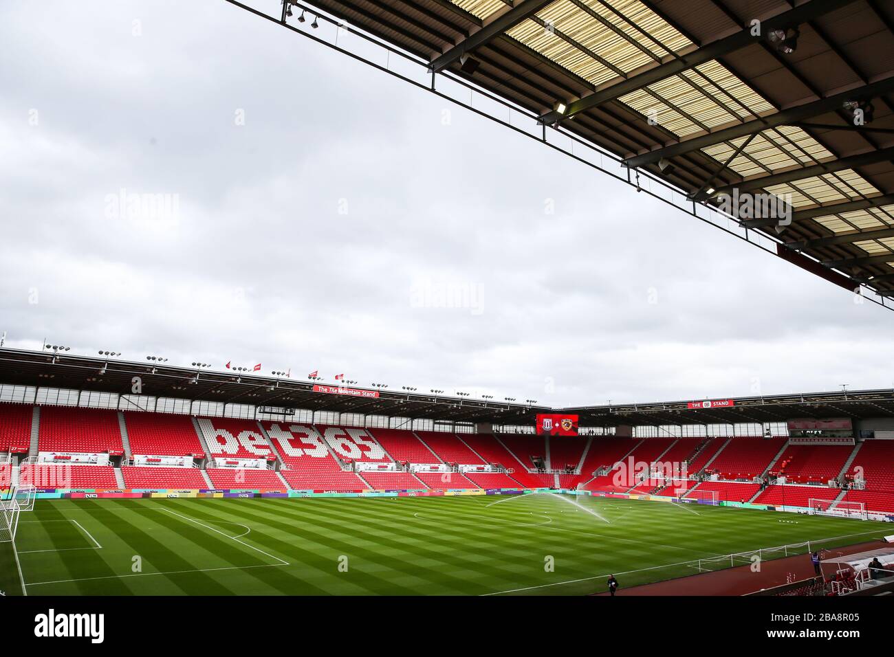 Stadion von Stoke City vor dem Spiel um die Sky Bet Championship im Stadion BET365 Stockfoto