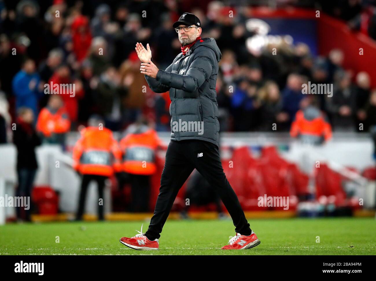 Liverpools Manager Jurgen Klopp scheint nach dem Schlusspfiff niedergeschlagen Stockfoto