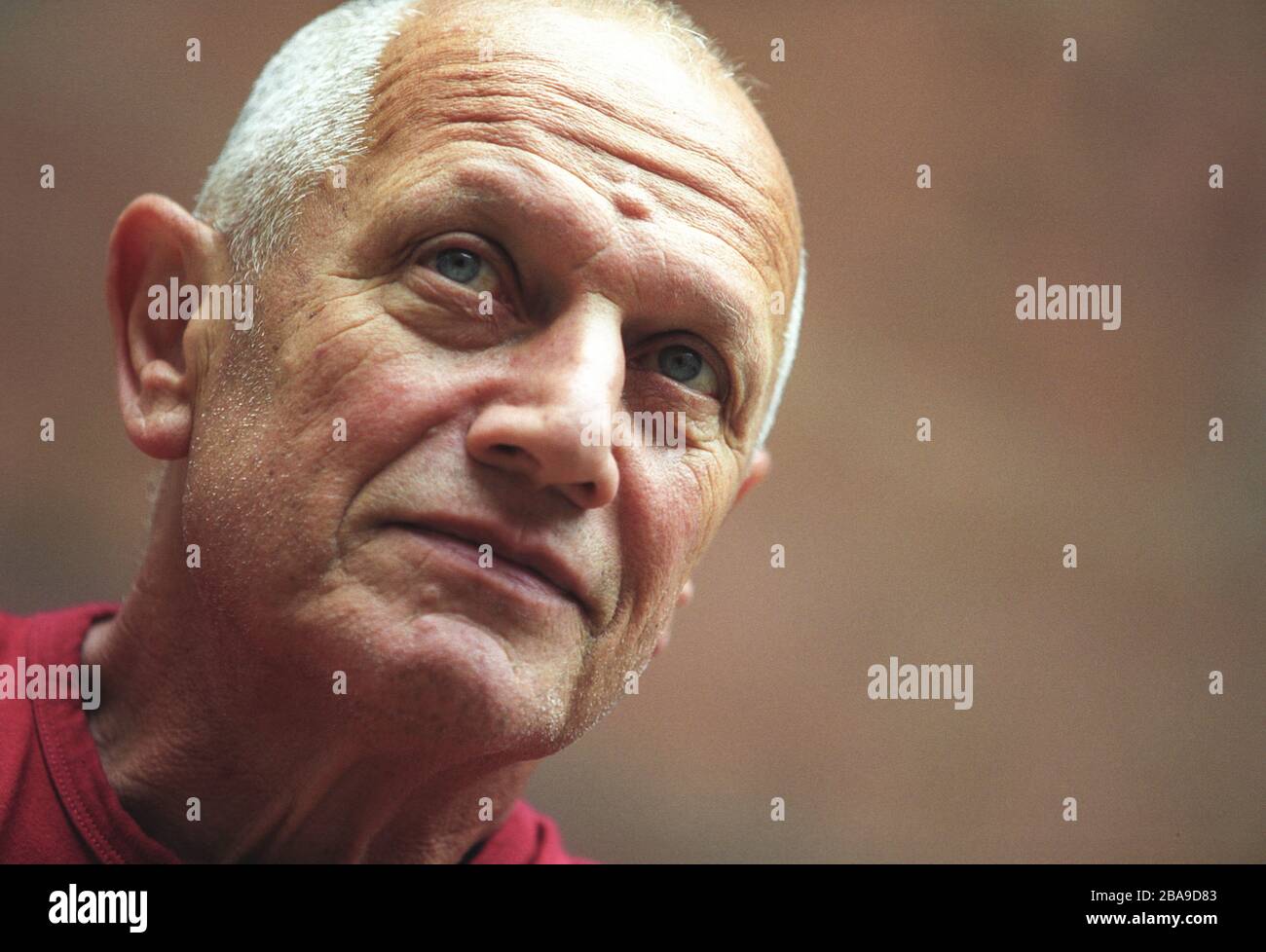 Steven Berkoff, auf dem Edinburgh International Book Festival, Edinburgh, Schottland, Großbritannien, August 2002. Stockfoto