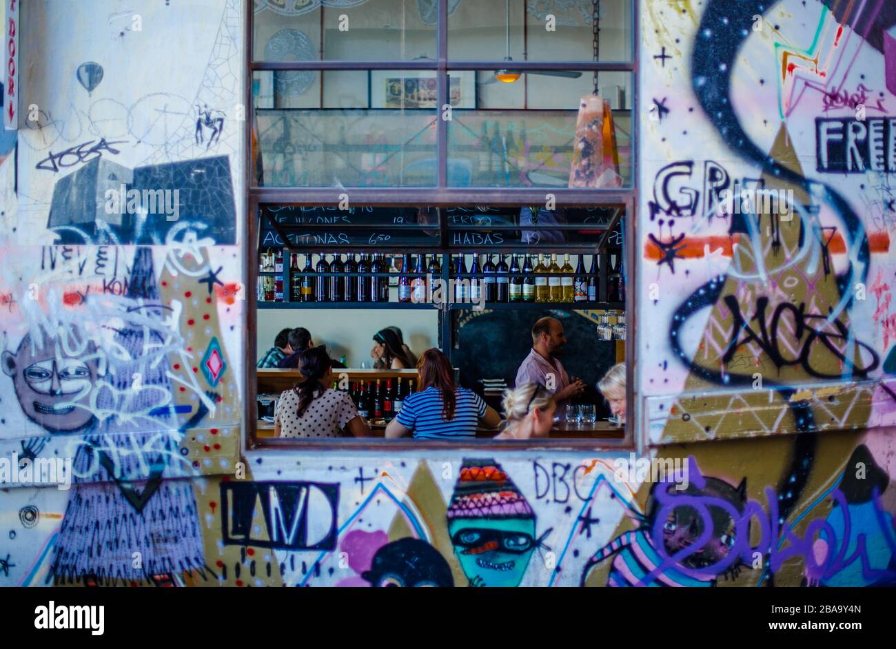 Das trendige Downtown Bar und Cafe Viertel von Hosier Lane, Melbourne, Victoria, Australien Stockfoto