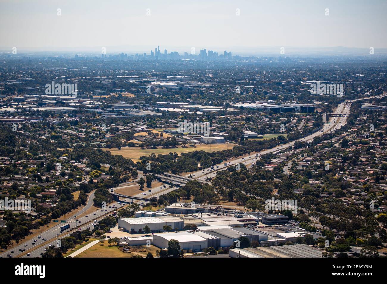 Eine Luftaufnahme des Stadtzentrums von Melbourne von seinen Vororten Stockfoto