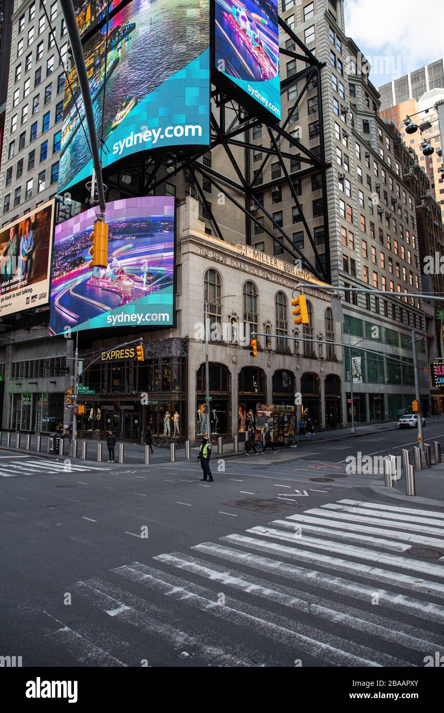 Leere Times Square wegen Coronavirus COVID-19-Ausbruch in New York Stockfoto