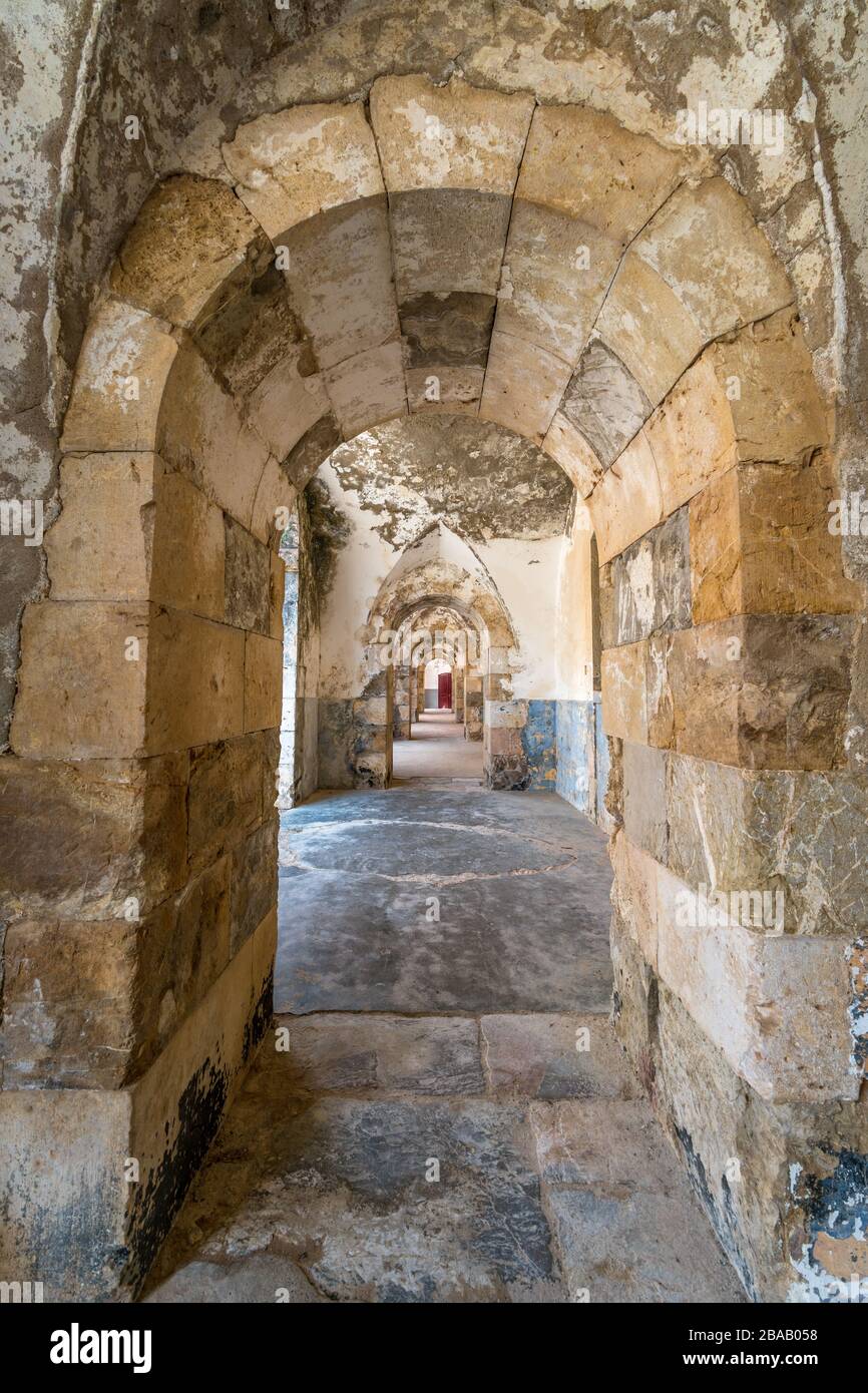 Innenansicht der Militärfestung Castillo de San Fernando (Schloss Sant Ferran), der größten Bastionierten Festung Europas. Figueras, Spanien Stockfoto