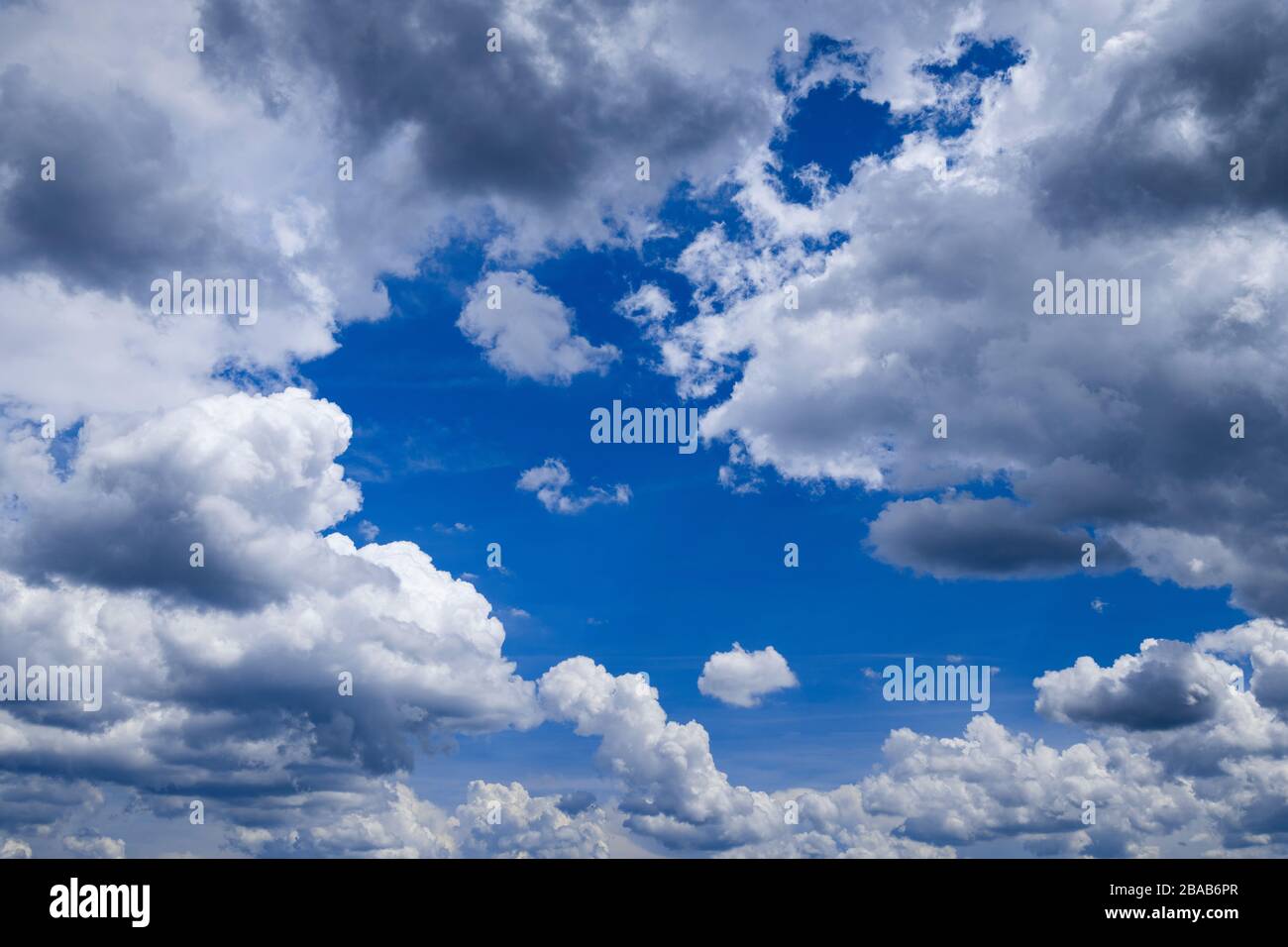 Malerische Wolkenlandschaft, Baden-Württemberg, Deutschland Stockfoto