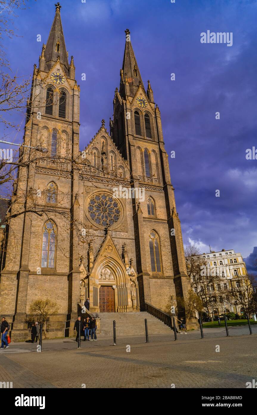 Katholische Kirche St. Ludmila in Prag, Tschechien Stockfoto