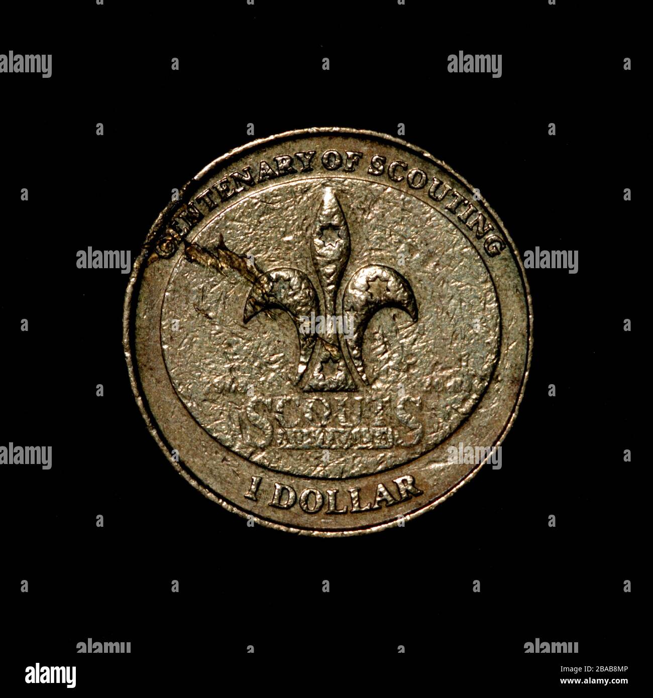 Australische Dollarmünze zum hundertjährigen Jubiläum der Pfadfinderei in Australien. Gestaltet von Caitlin Goodall Stockfoto