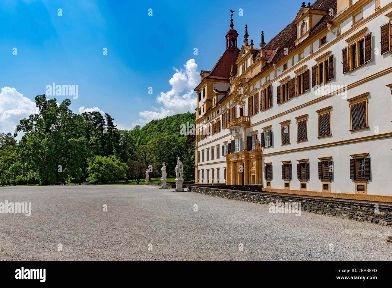 Schloss Eggenberg am 2. Mai 2014 in Graz. Das 1625-1635 erbaute Schloss ist der bedeutendste barocke Schlosskomplex der Steiermark. Stockfoto