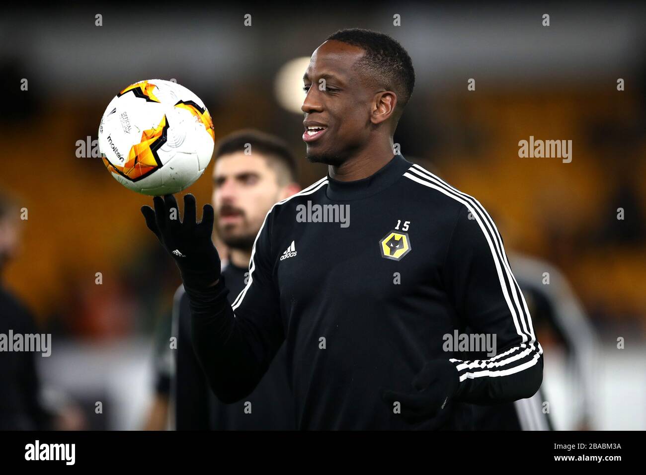 Wolverhampton Wanderers' Willys Boly wärmte vor dem Spiel Stockfoto