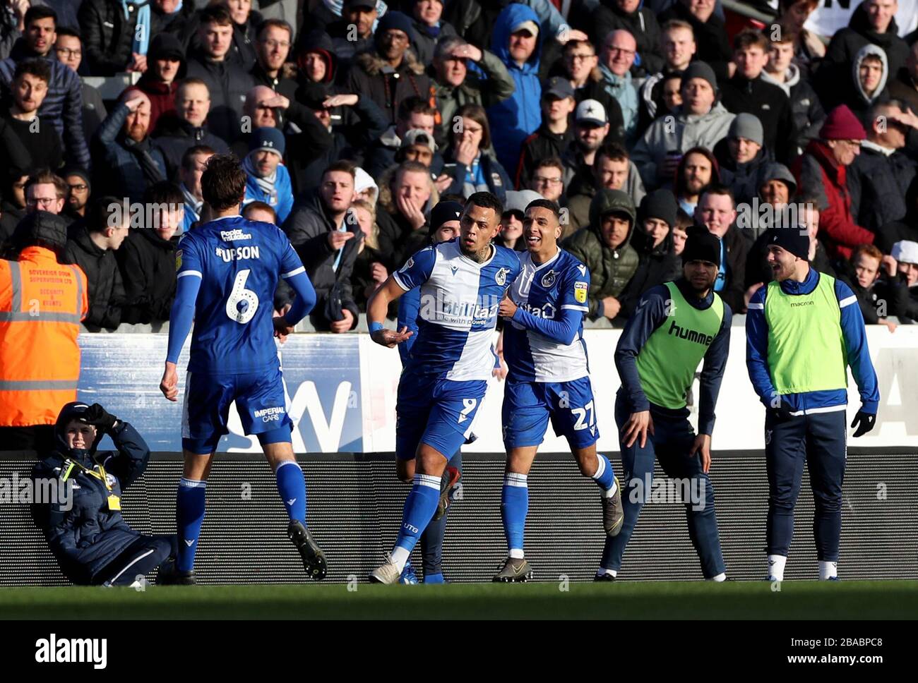 Bristol Rovers???s Jonson Clarke-Harris feiert nach seinem Torerfolg mit 1:0 Stockfoto