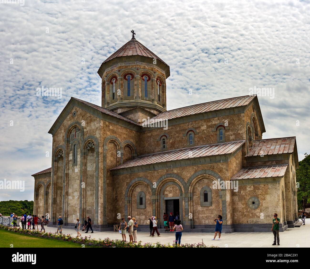 Juli 2019 - Bodbe, Georgia - das Kloster St. Nino in Bodbe ist eine georgisch-orthodoxe Kirche und weitere Sakralbauten in der Nähe von Sighnaghi, Kakheti, G. Stockfoto