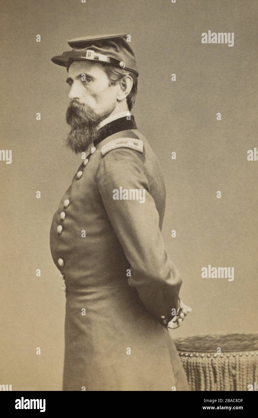 Union Major General Lewis Wallace von 11. Und 66. Indiana Infantry Regimentern, 1861 während des US-Bürgerkrieges. Wallace befand sich in der Schlacht von Shiloh und diente als Kommandeur der 3. Division unter General Ulysses Grant. Wallace schrieb den meistverkauften historischen Roman Ben-HUR, EINE GESCHICHTE DES CHRISTUS, um 1880. Foto von Charles D. Fredricks & Co. (BSLOC_2018_7_65) Stockfoto