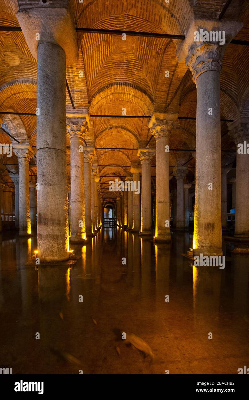 Spätantike unterirdische Zistern für die Wasserversorgung von Istanbul, Istanbul, Türkei Stockfoto