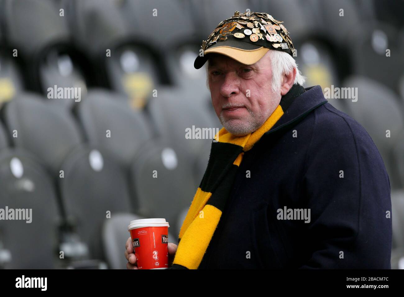 Hull City Fan vor dem Spiel Stockfoto