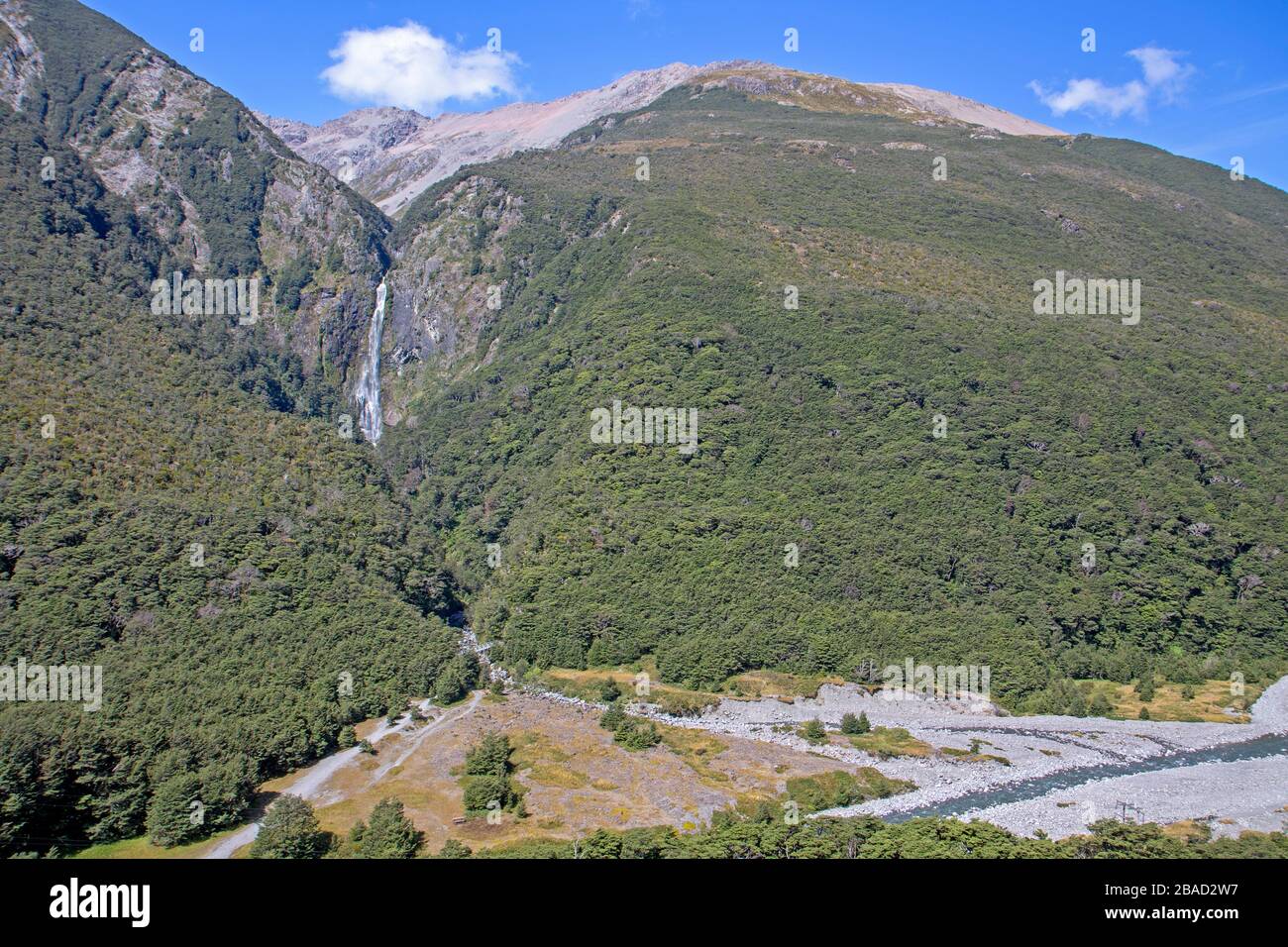 Devils Punchbowl Falls am Arthurs Pass Stockfoto