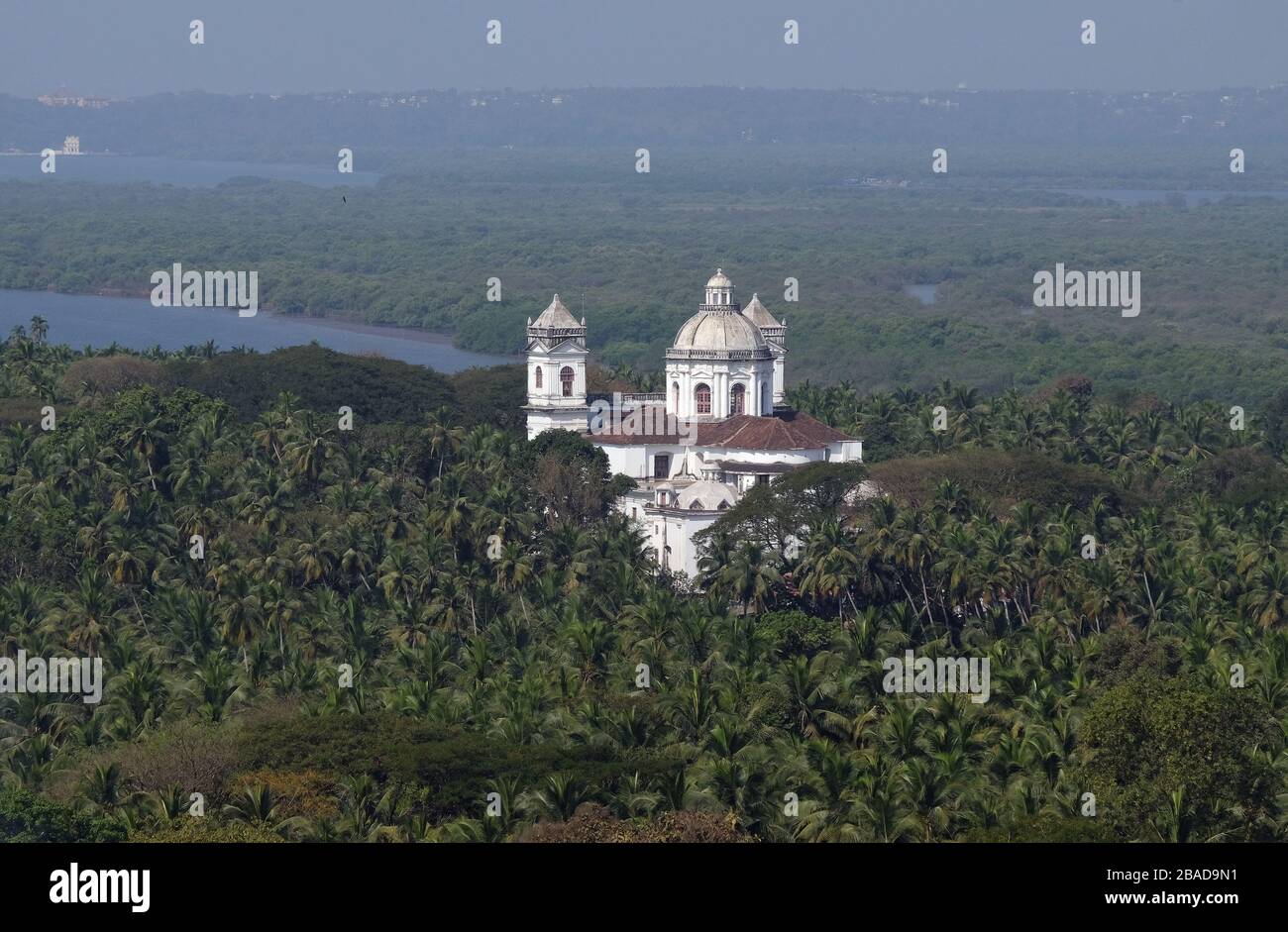 Old Goa, Mandovi River und Church of St Cajetan, Goa, Indien Stockfoto
