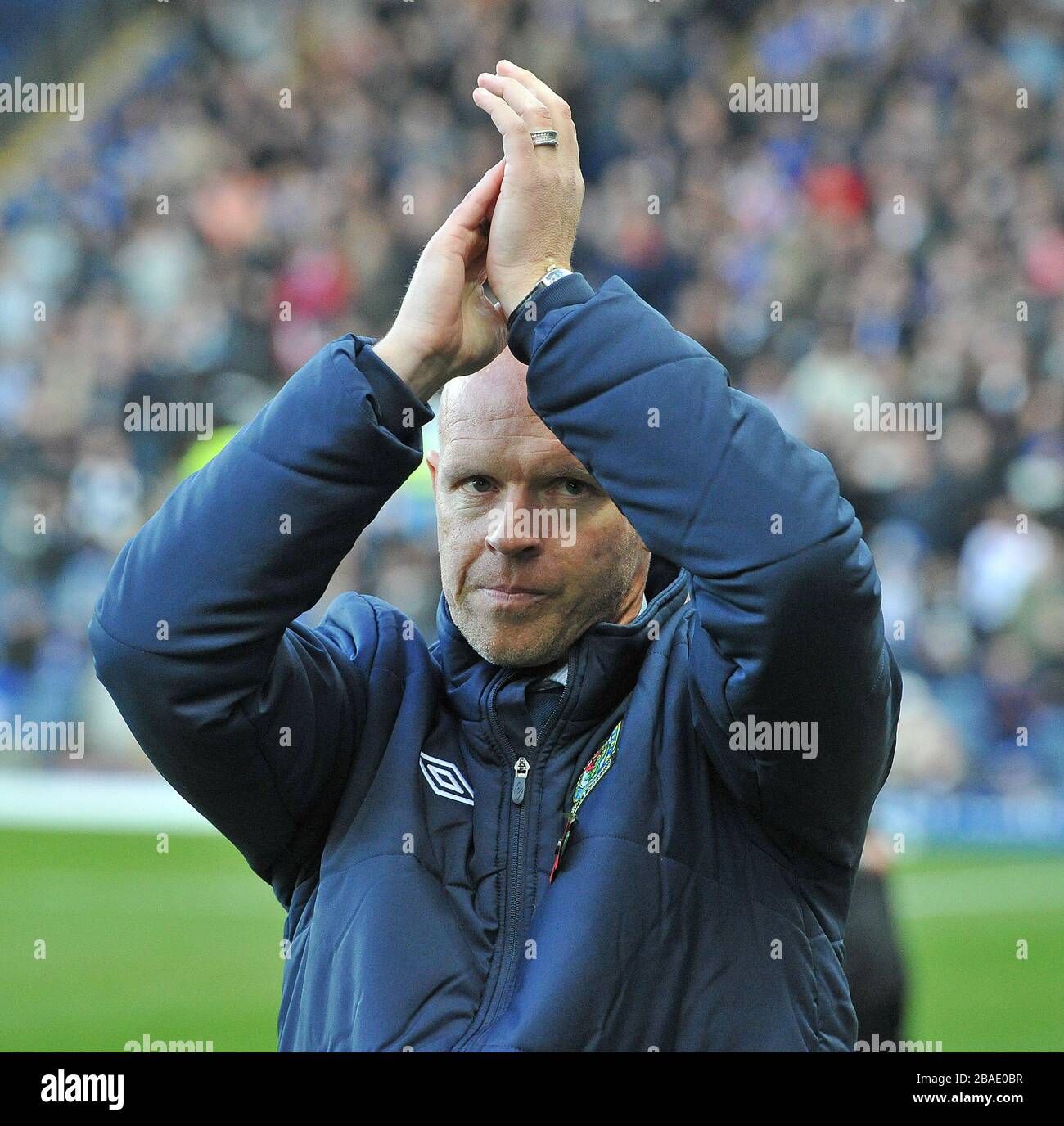 Blackburn Rovers Manager Henning Berg wird vor dem Spiel dem heimischen Publikum vorgestellt Stockfoto