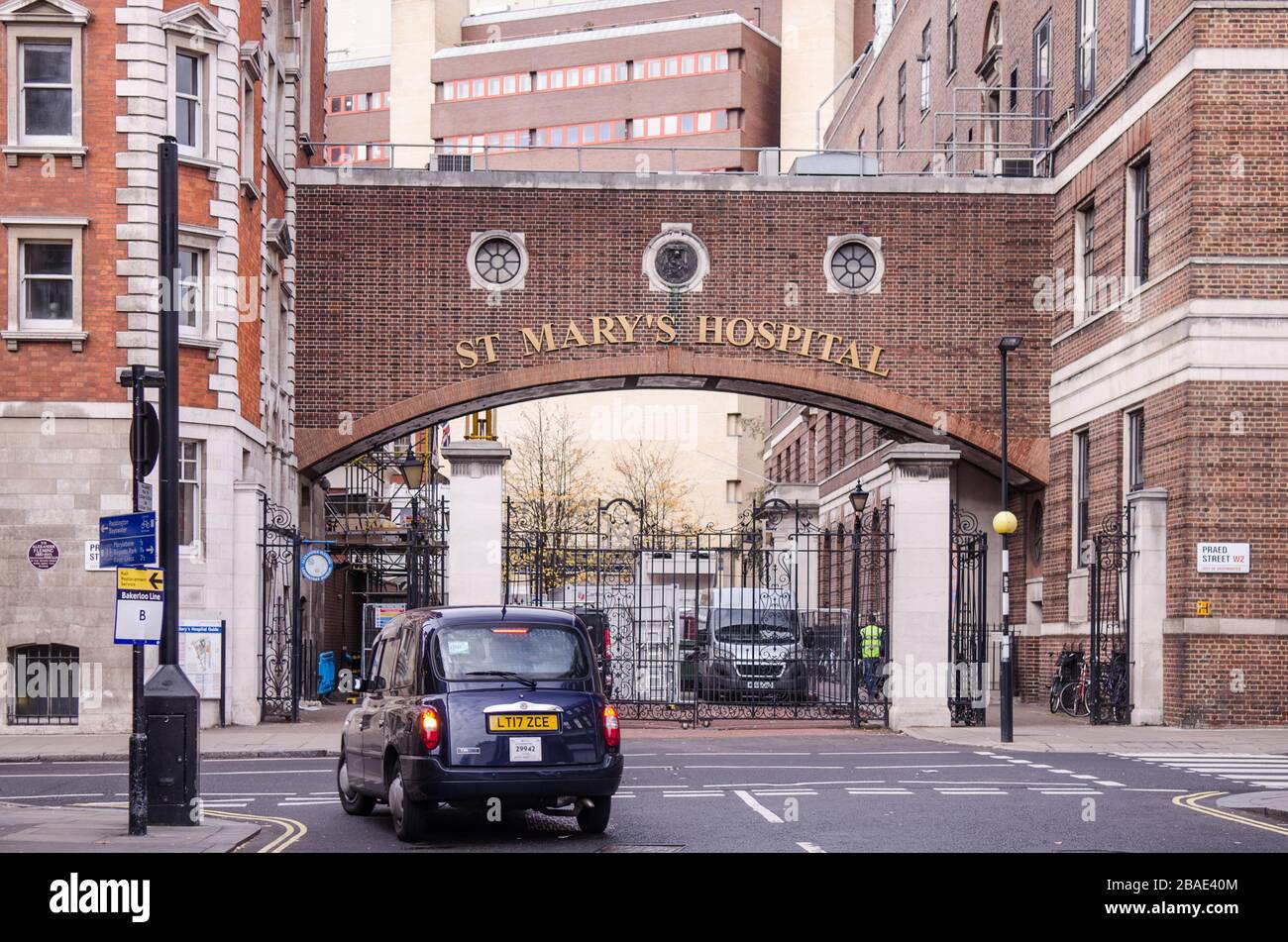 LONDON - St Mary's Hospital in der Praed Street in Paddington, London. Standort des Labors Alexander Flemming Stockfoto