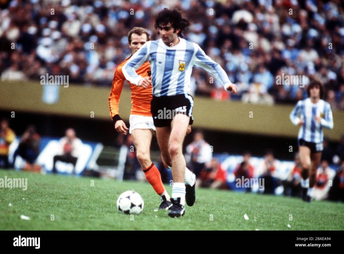 Mario kempes argentina Fotos und Bildmaterial in hoher Auflösung Alamy