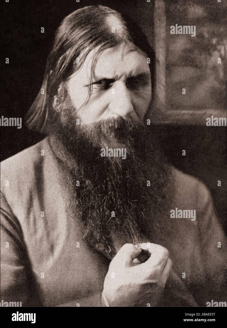 Grigori Yefimovich Rasputin (1869 - 1916) war ein russischer Mystiker und selbsternannter Heiliger, der die Familie des letzten Kaiser Nikolaus II. Befreundete Stockfoto