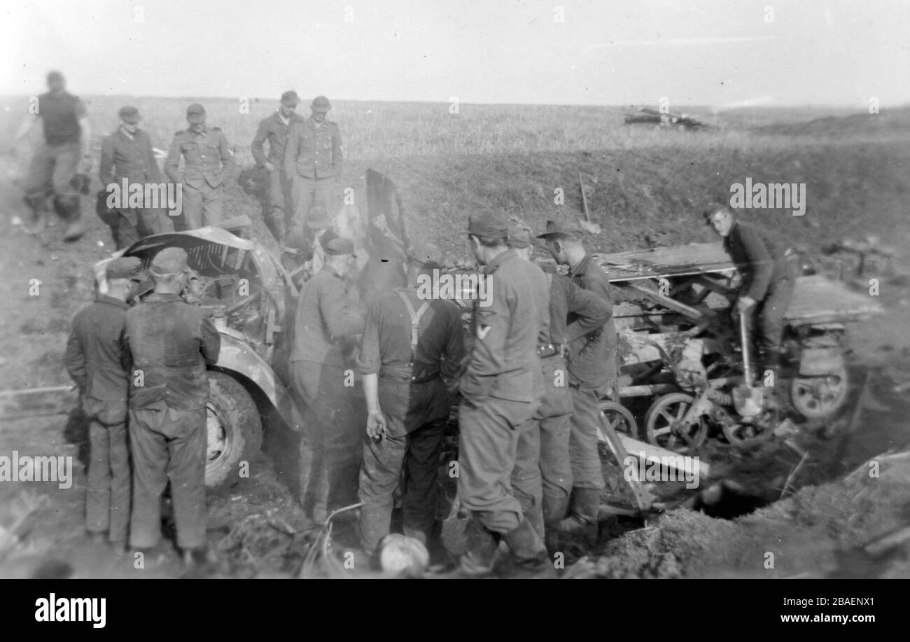 Historisches Foto des zweiten Weltkriegs/zweiten Weltkriegs über die deutsche Invasion - Waffen-SS-Trojer in der UdSSR - 1942 Stockfoto