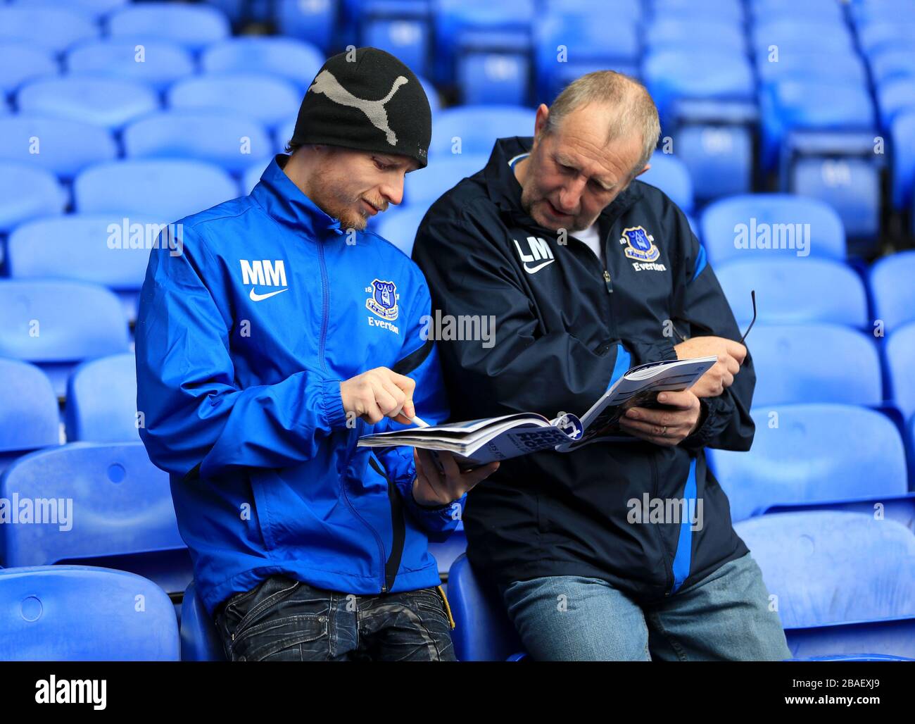 Everton-Fans auf der Tribüne Stockfoto