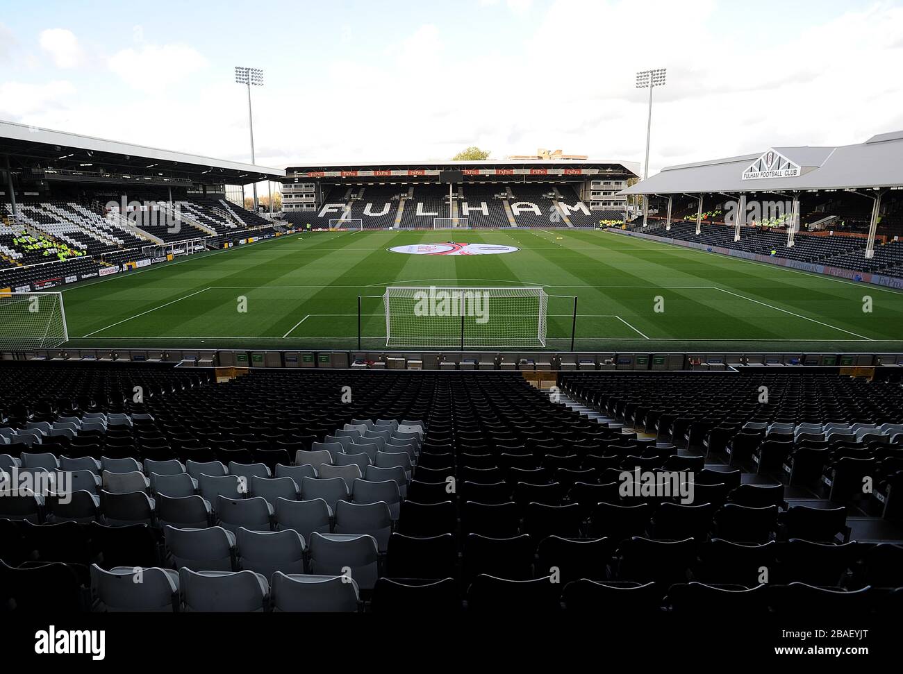 Gesamtansicht der Craven Cottage Stockfoto