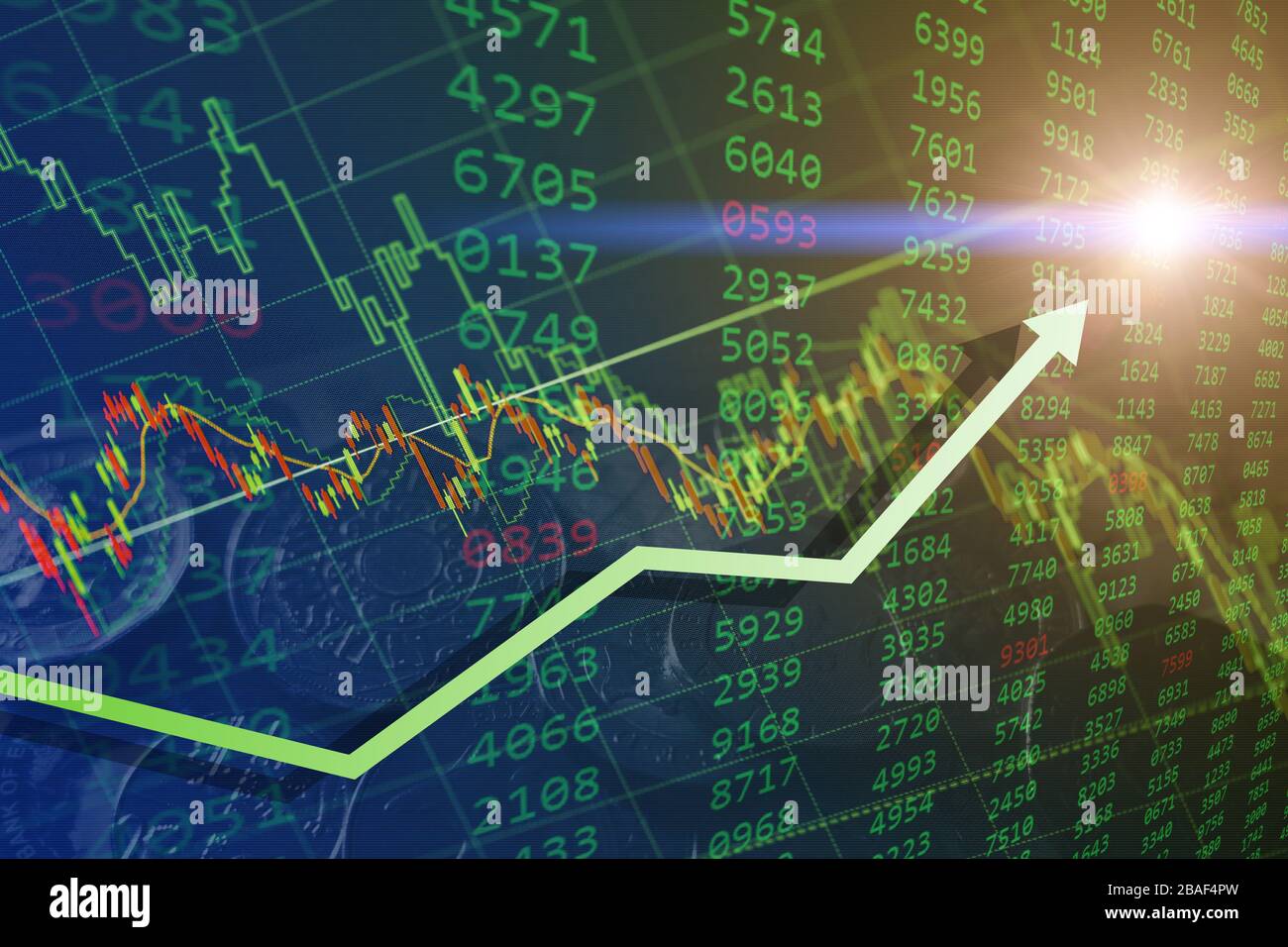 Optimistisch - grüne Börsenstunden Einkaufsstundendiagramm mit Pfeil nach oben Tageshandel. Stockfoto