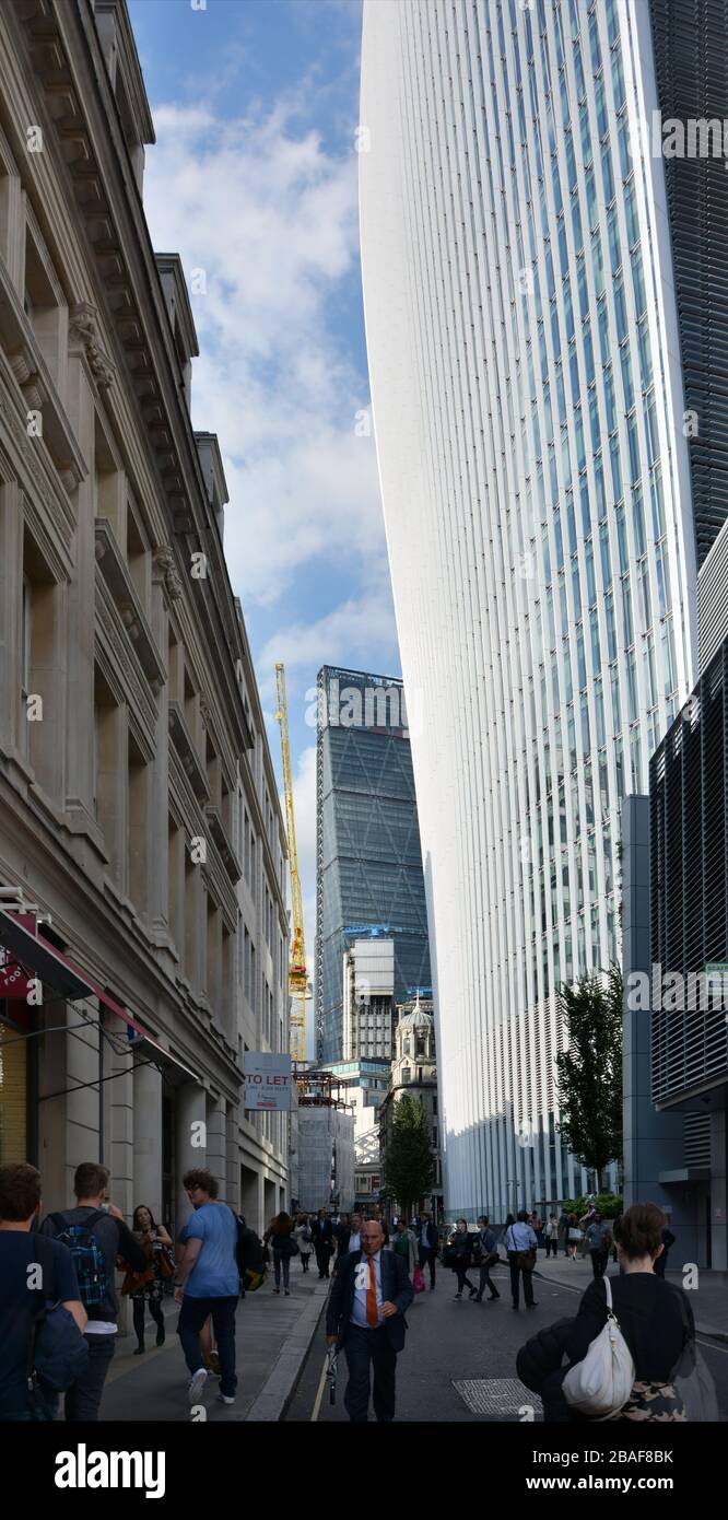 Das Gebäude der Fenchurch Street 20, auf der rechten Seite des Fotos Stockfoto
