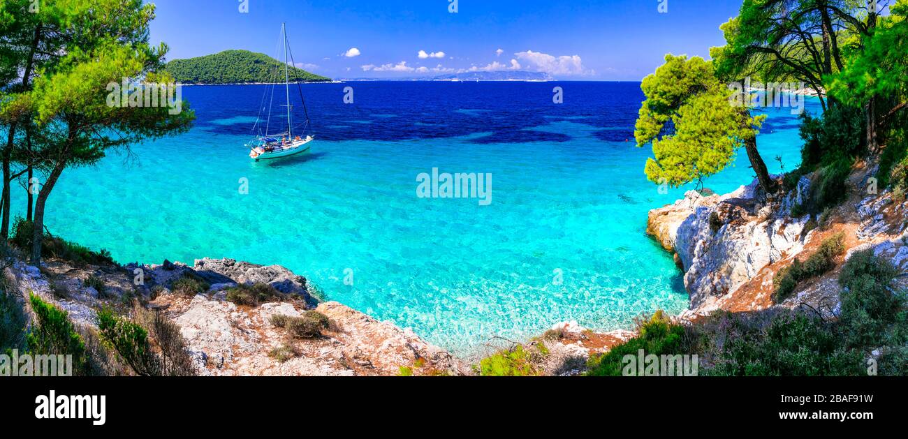 Wunderschöner Kastani-Strand, Insel Skopelos, Sporaden, Griechenland. Stockfoto