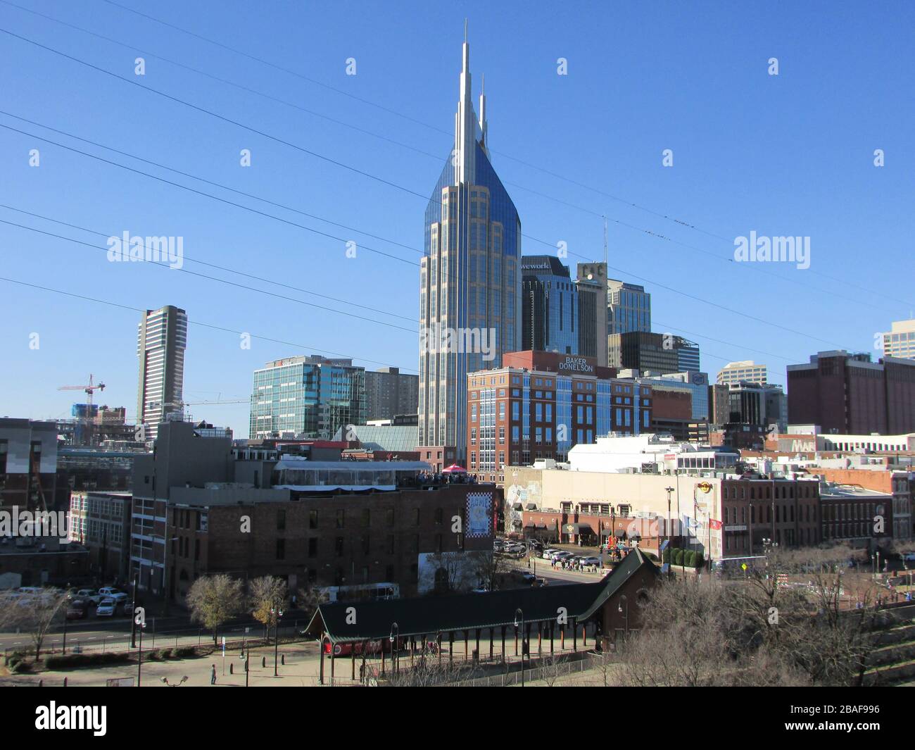 Skyline von Nashville, Tennessee an einem wolkenlosen Tag Stockfoto