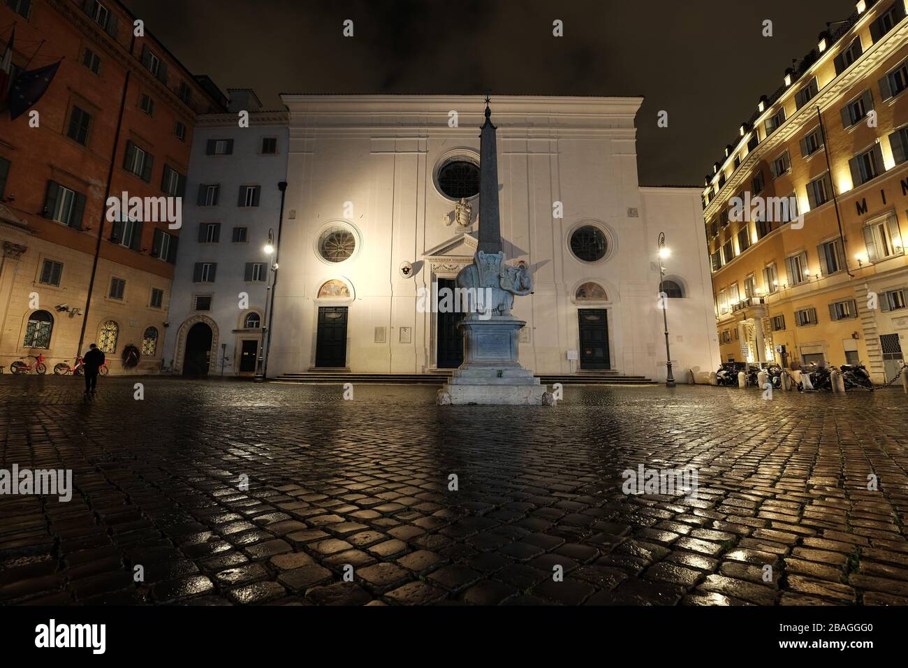 Platz Piazza della Minerva und den Obelisc mit dem Eselefanten des Bernini-Bildhauers in Rom, Italien Stockfoto