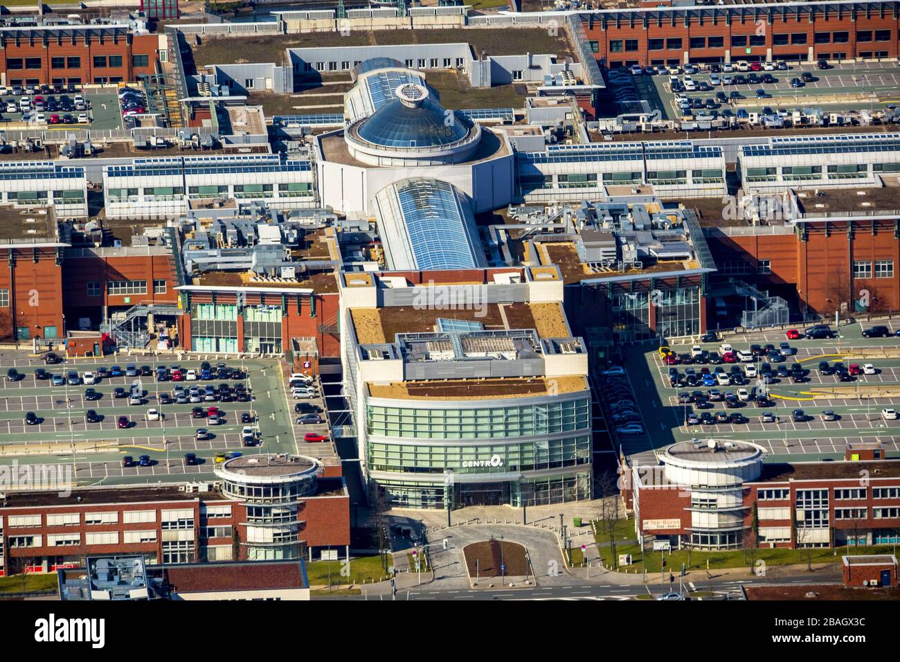 , Erweiterung Neubau am Einkaufs- und Freizeitzentrum Centro in der Centroallee im Bezirk Neue Mitte, 12.03.2015, Luftaufnahme, Deutschland, Nordrhein-Westfalen, Ruhrgebiet, Oberhausen Stockfoto , Erweiterung Neubau am Einkaufs- und Freizeitzentrum Centro in der Centroallee im Bezirk Neue Mitte, 12.03.2015, Luftaufnahme, Deutschland, Nordrhein-Westfalen, Ruhrgebiet, Oberhausen Stockfoto