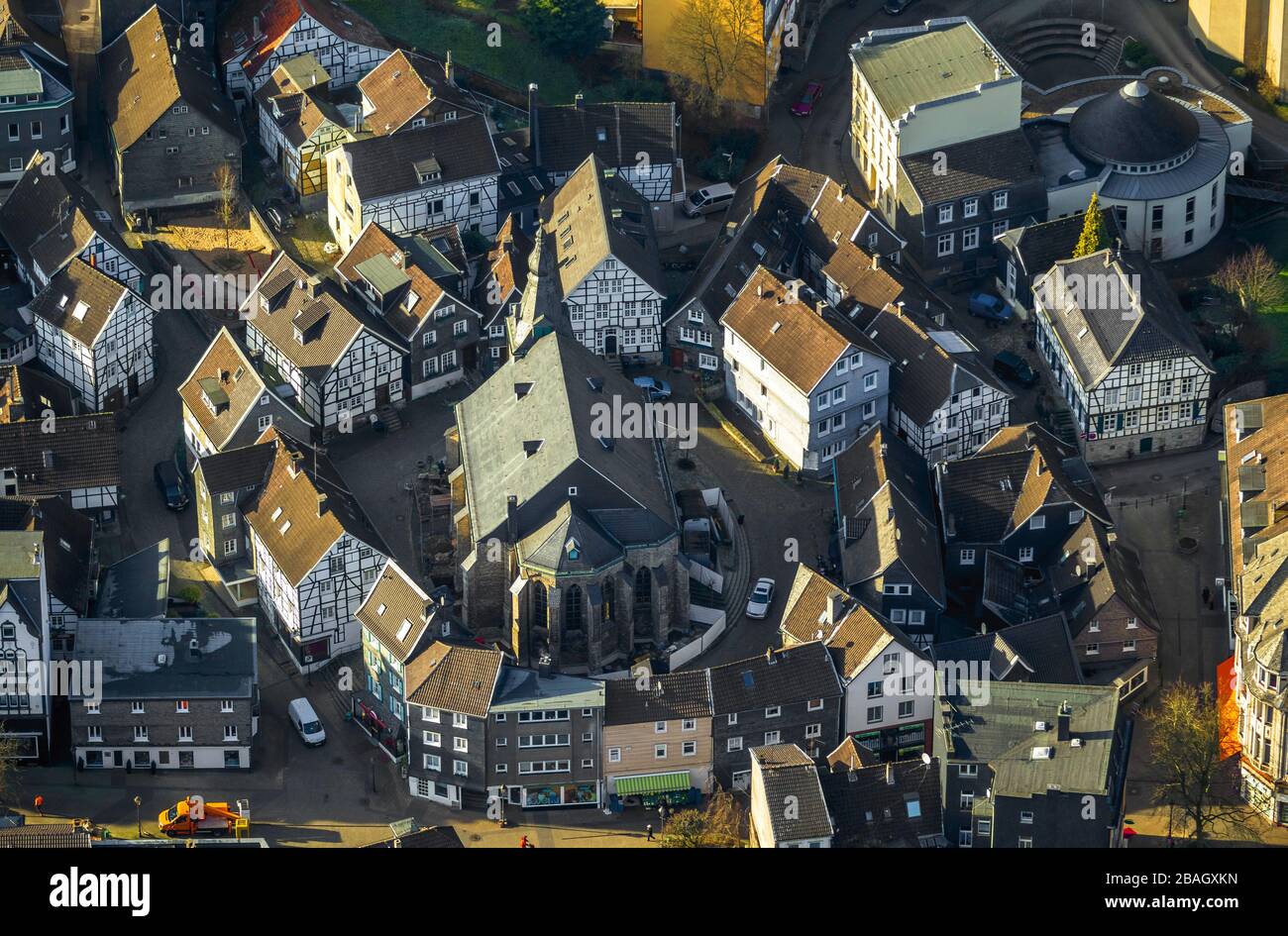 Evangelische Kirche im Neviges Stadtteil Velbert, 29.01.2014, Luftbild, Deutschland, Nordrhein-Westfalen, Bergisches Land, Velbert Stockfoto