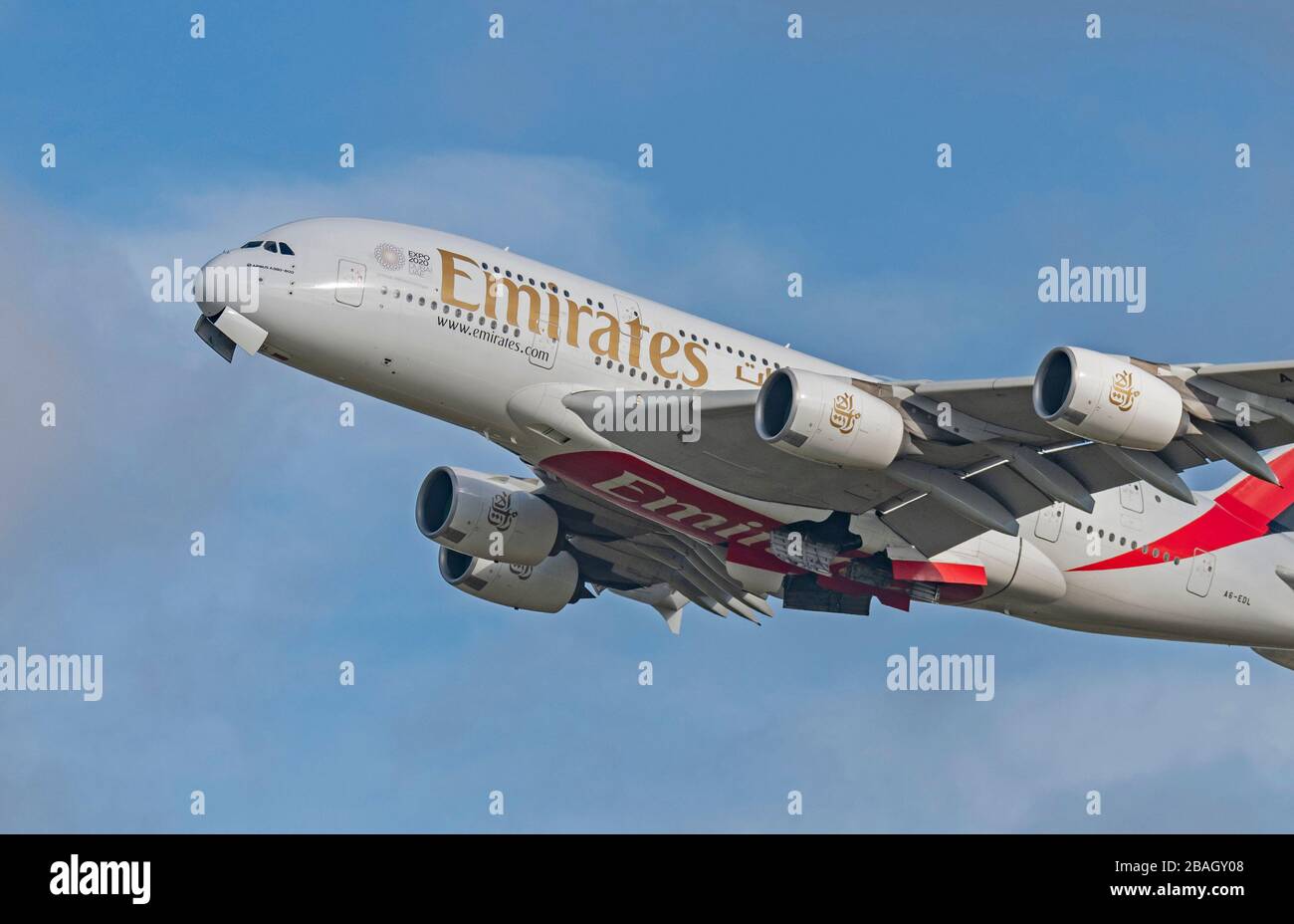 Emirates Airbus A380 A6-EDL startet vom Flughafen Manchester Stockfoto