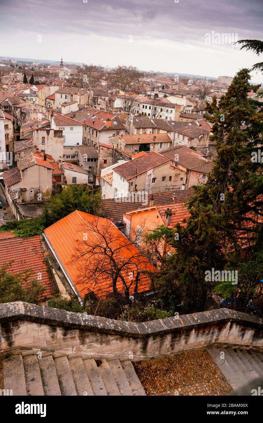 Avignon aus den Rocher des Doms-Gärten in Südfrankreich. Stockfoto