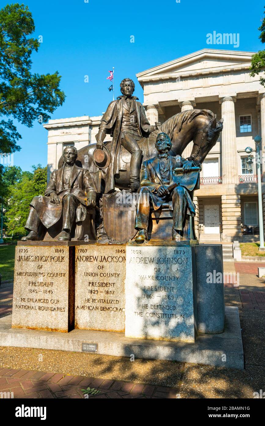 Memorial Monument State von Präsident James Polk, Andrew Jackson und Andrew Johnson auf dem Gelände der Bundeshauptstadt von Raleigh North Carolina Stockfoto