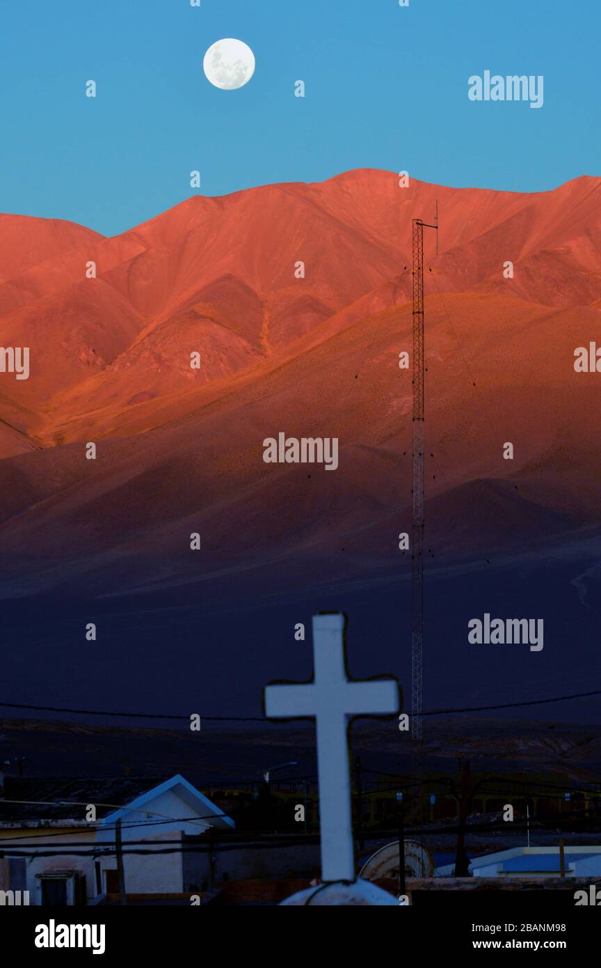 Schöner Sonnenuntergang in Tolar Grande, Salta, Argentinien. Stockfoto