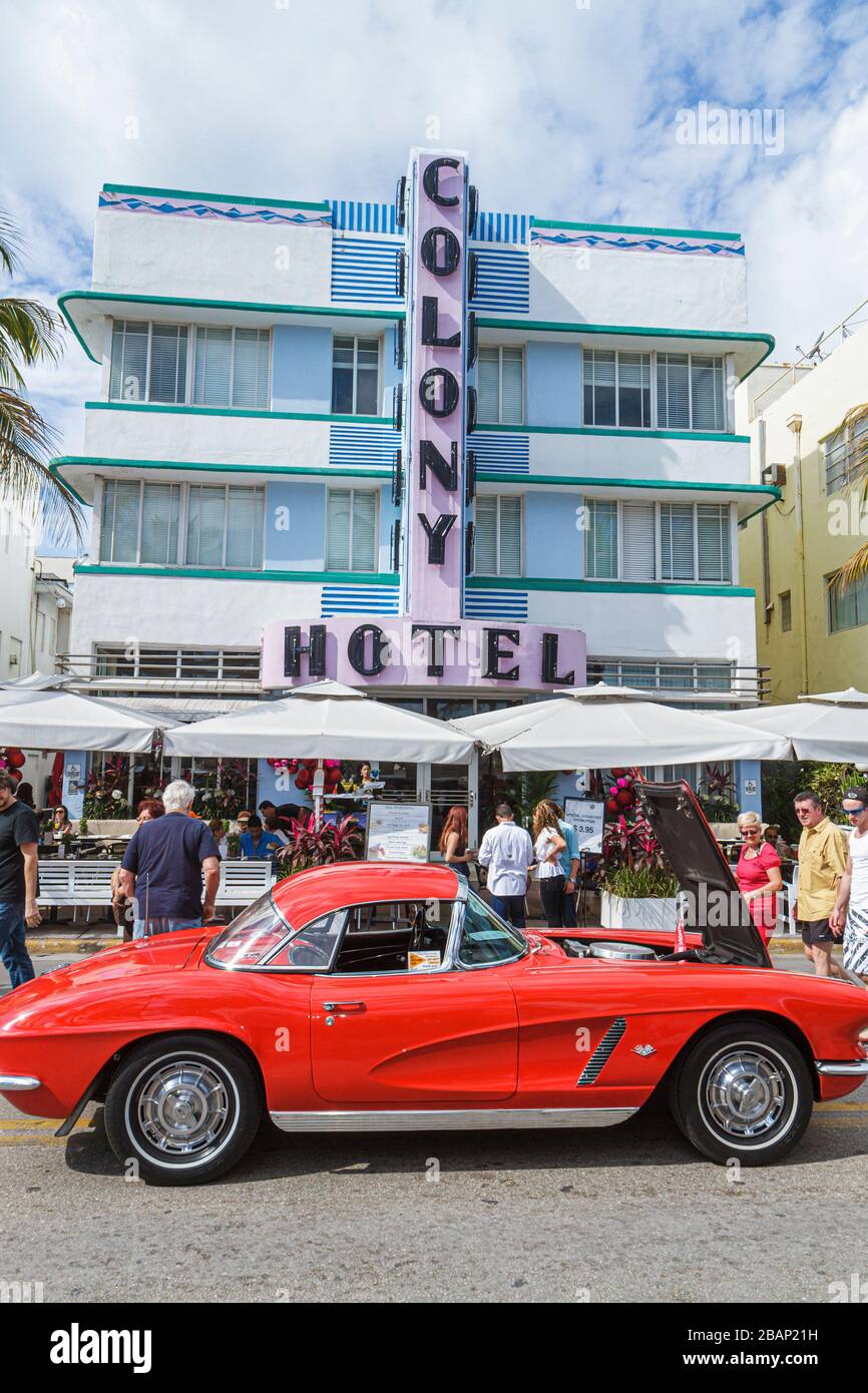 Miami Beach, Florida, Ocean Drive, Art déco-Wochenende, Festival, Messe, Oldtimer, Chevrolet Corvette, Kolonie, Hotel, FL110131014 Stockfoto