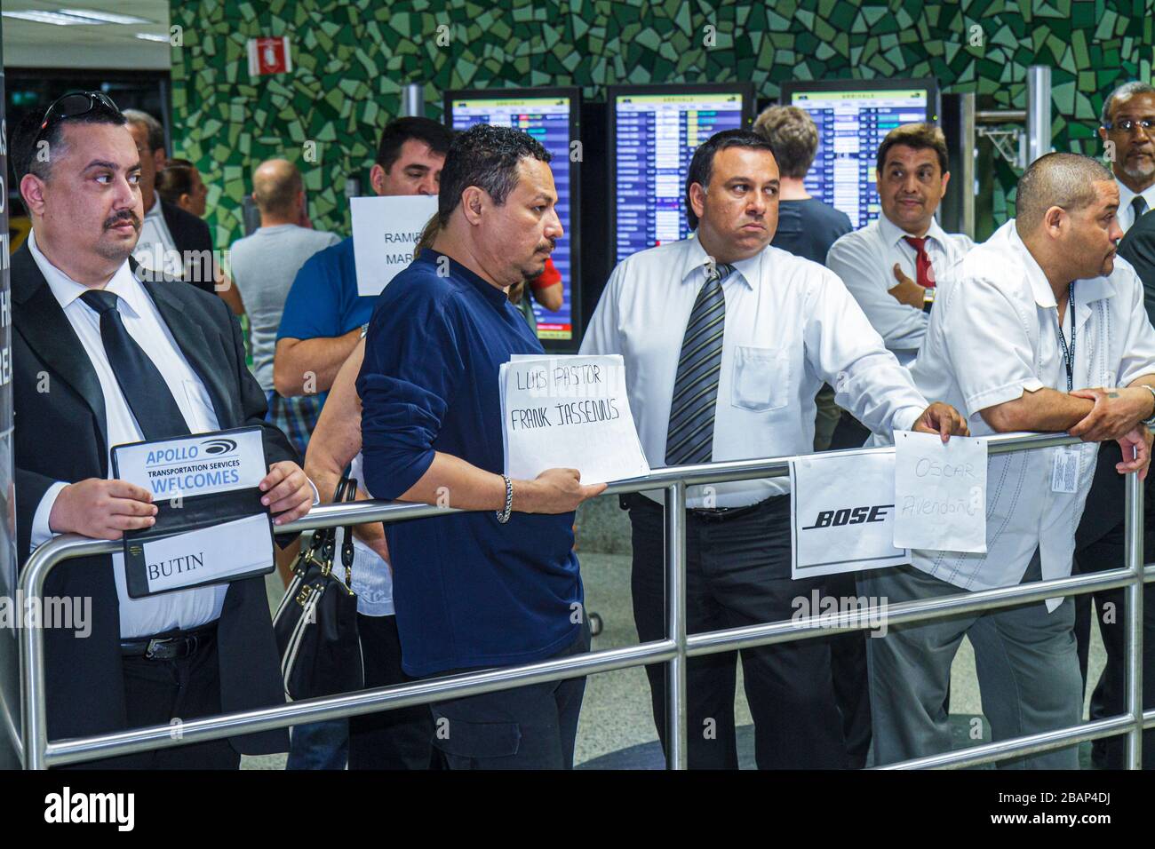 Miami Florida International Airport MIA, Terminal, Chauffeure, Fahrer, Schilder, ankommender Passagierbereich, Besucher reisen Reise touristischer Tourismus landm Stockfoto