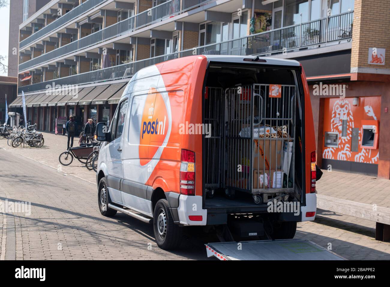 Bereitstellung Durch Post.nl Bei Diemen The Netherlands 2020 Stockfoto