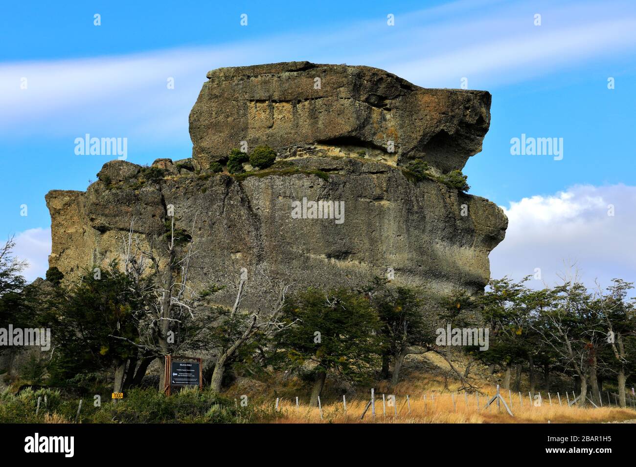 The Devils Chair Rock, Milodon Cave (Cueva del Milodon Natural Monument), Puerto Natales City, Patagonia, Chile, Südamerika Stockfoto