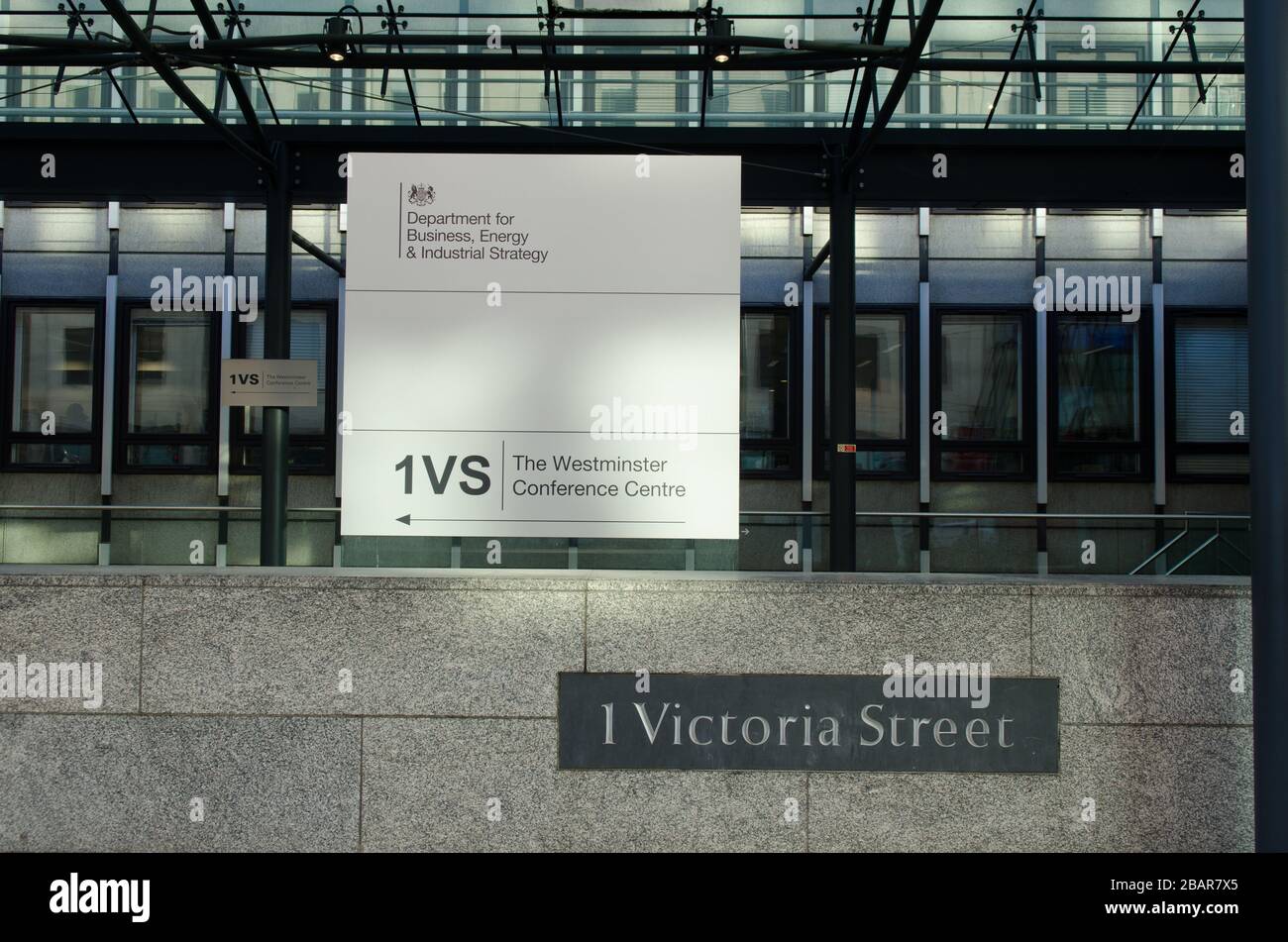 Abteilung für Business, Energy & Industrial Strategy. Britische Regierungsbehörde in der Victoria Street, Westminster Stockfoto