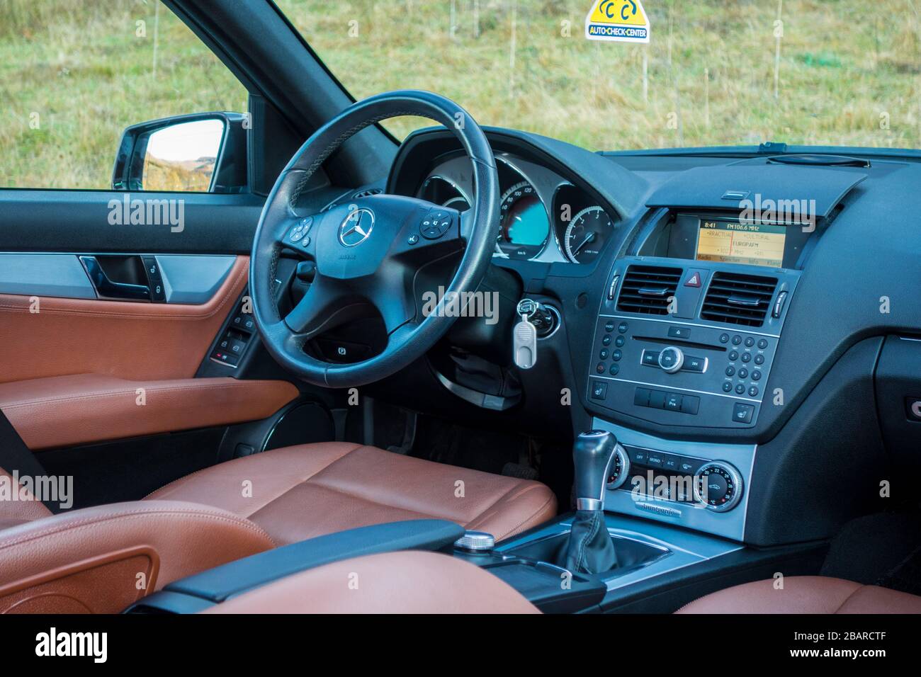 Mercedes Benz Detail Leder Stockfotos Und Bilder Kaufen Alamy