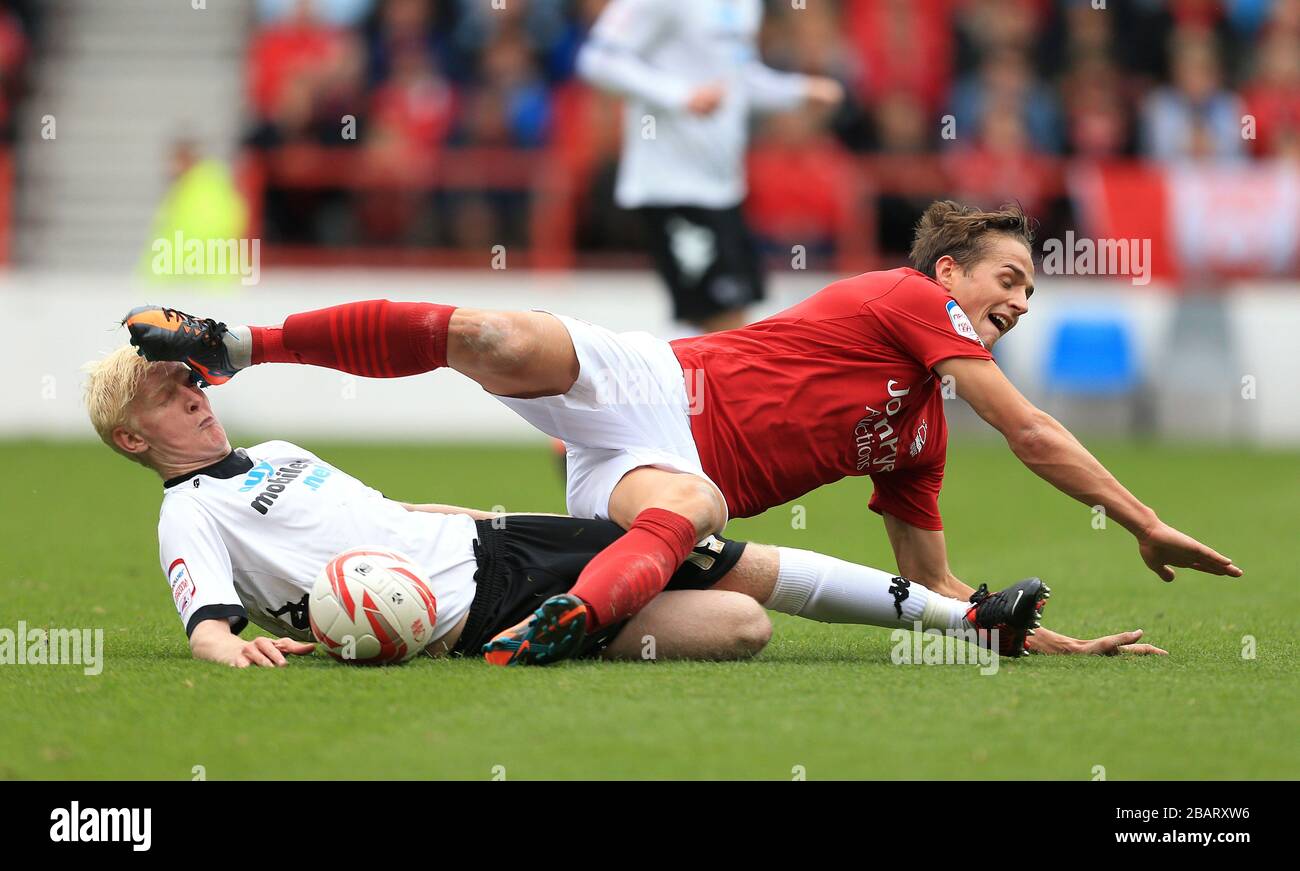 Chris Cohen von Nottingham Forest und der Wille von Derby County Hughes Stockfoto