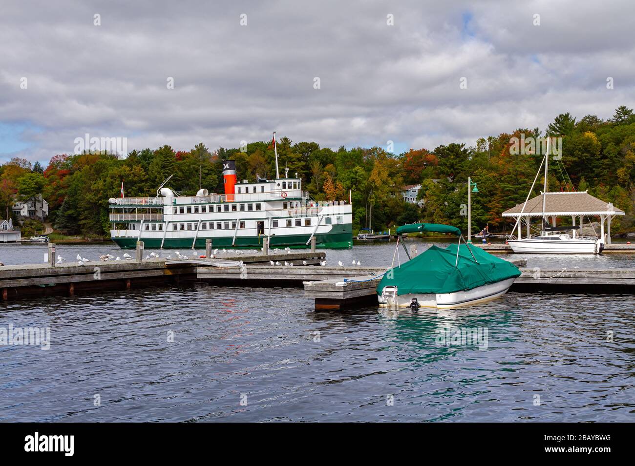 Restauriertes Dampfschiff im Muskoka Lake Stockfoto