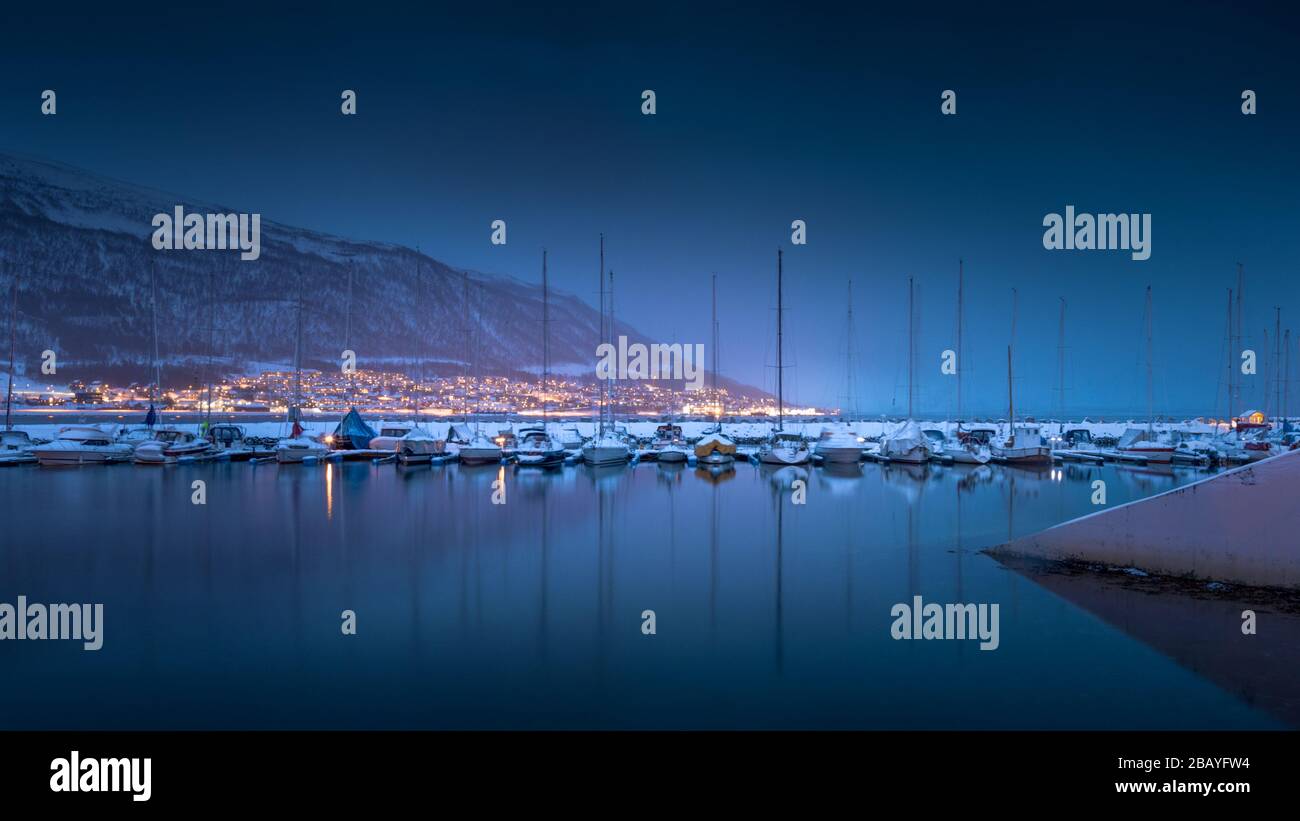 Tromso Nachtlichter in Norwegen, Boote Stockfoto