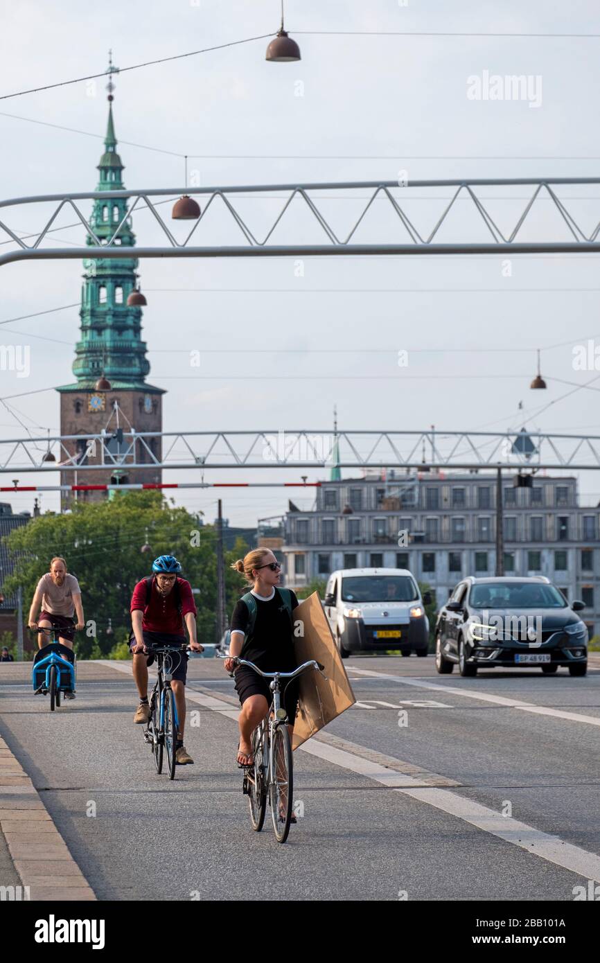 Fahrradfahrer in den Straßen von Kopenhagen, Dänemark, Europa Stockfoto