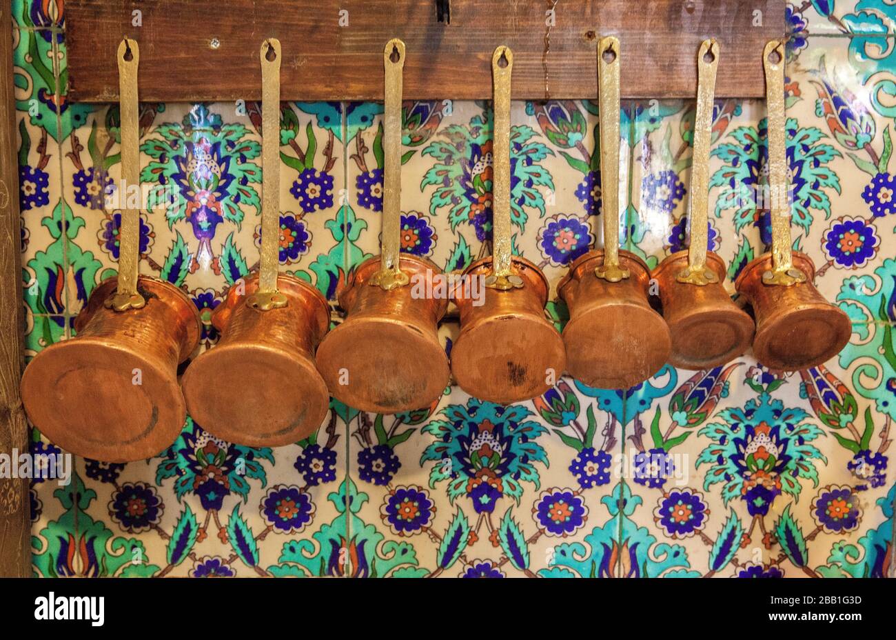 Unberührte Kaffeepots, Istanbul, Türkei. Stockfoto