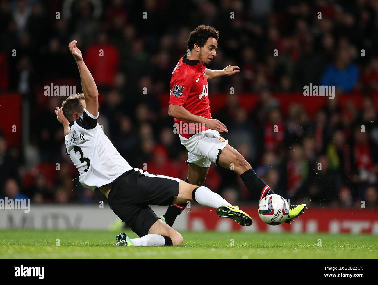 Der FC Fabio da Silva von Manchester United erzielt das vierte Tor seiner Seite Stockfoto